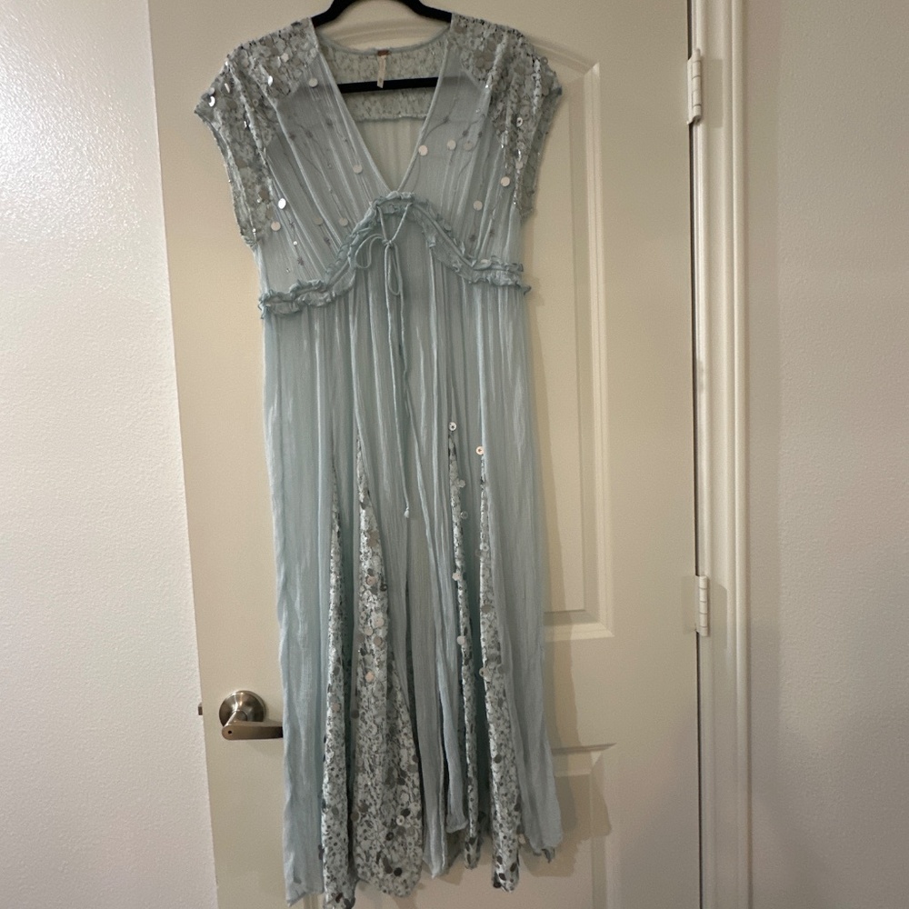 Free People embellished coverup - Picture 3 of 5